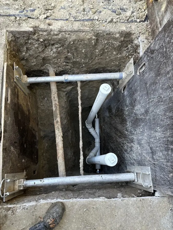 Experienced plumber completing Drain Cleaning work in Plainfield